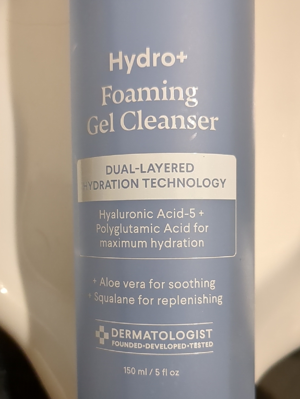 Gel To Foam Face Wash - Picture 3 of 4